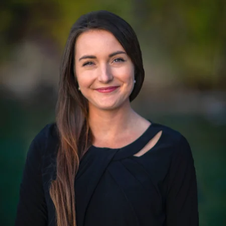 Shannon Herrmann 1 Shannon Headshot